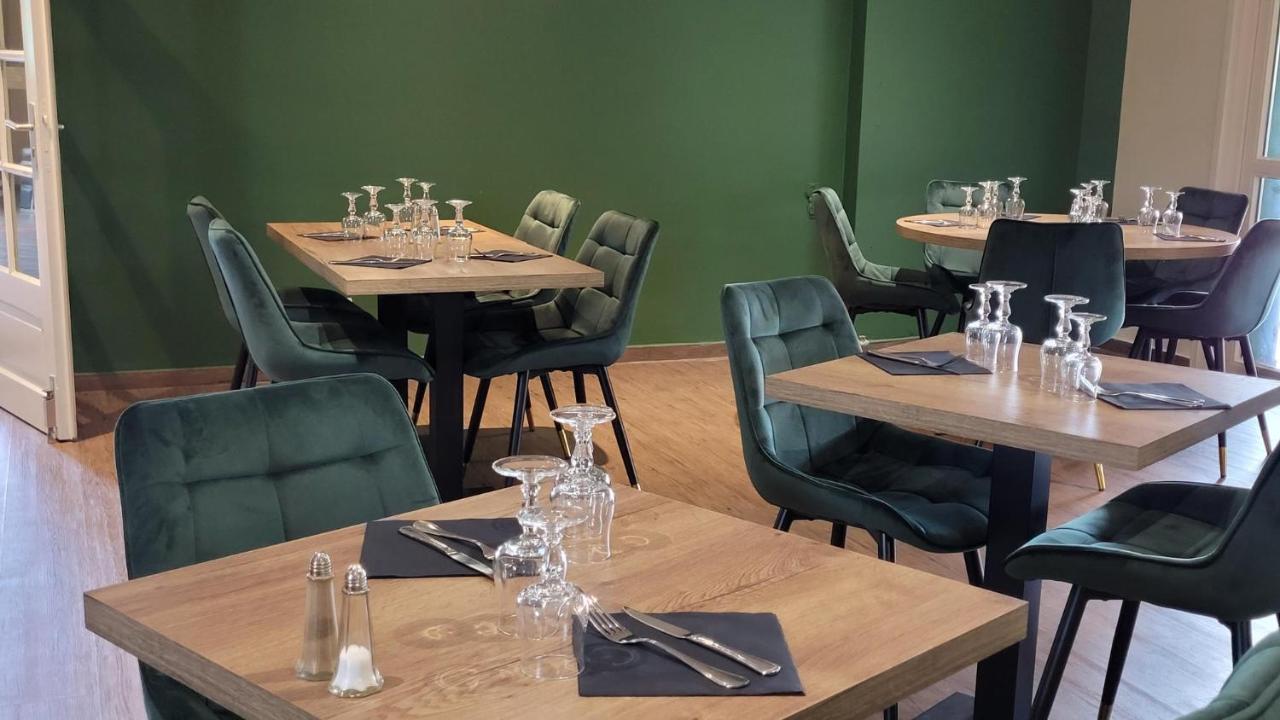 Logis Hotel Restaurant L'Abri ブラヴォジー エクステリア 写真